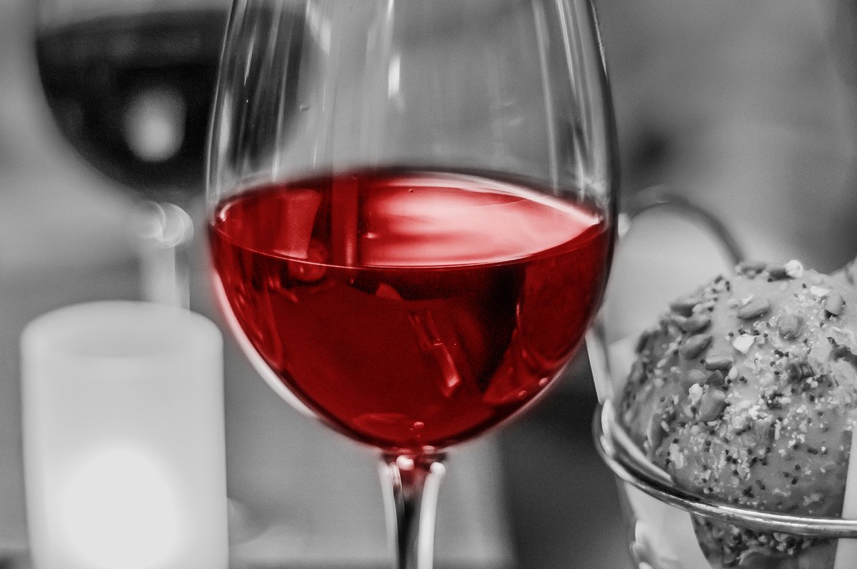 Brot & Wein: Ein Gottesdienst der besonderen Art in St. Konrad