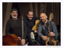 Heisser Gypsy Swing: Wenn Django Reinhardt auf Jaco Pastorius trifft