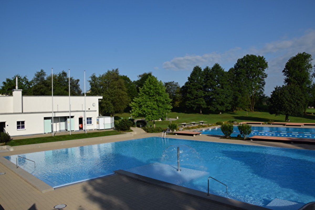 Schwimmbad: Neue Organisationsform erfordert Abstimmung